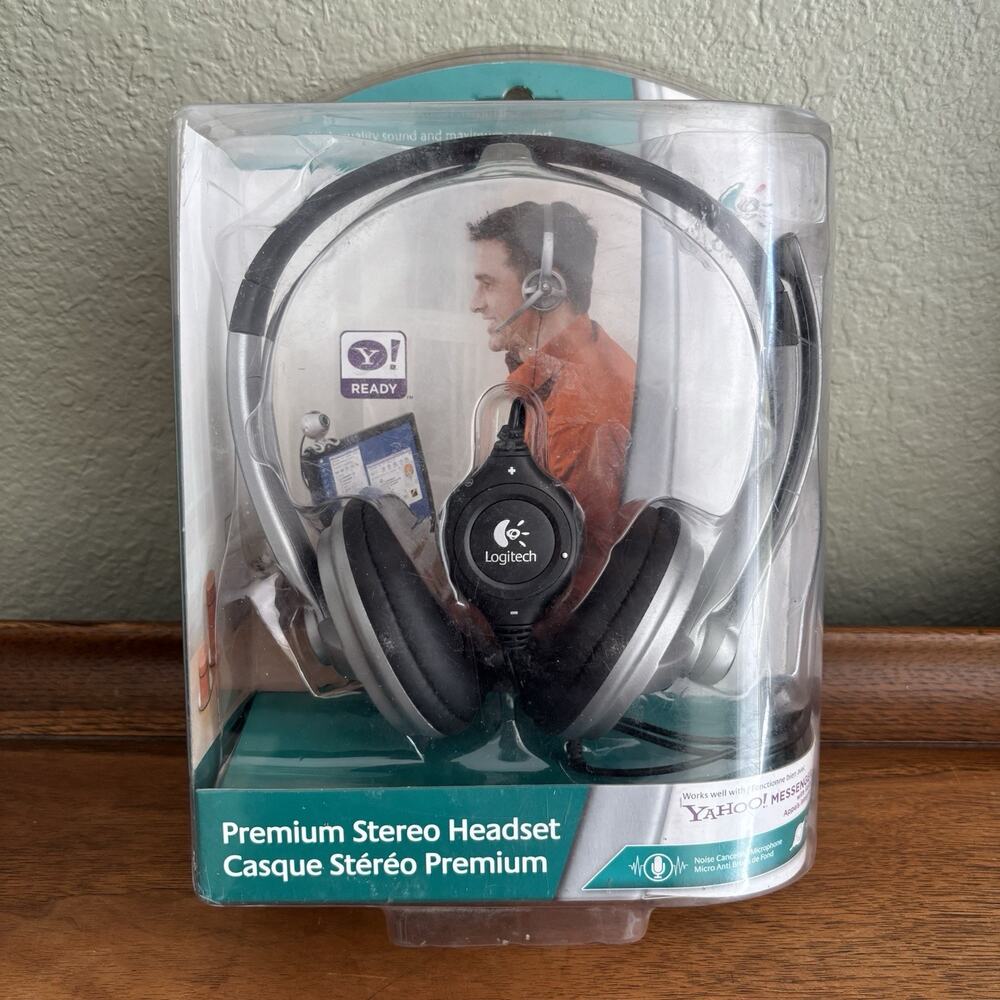 Logitech ClearChat Premium PC Silver/Black Headband Headsets